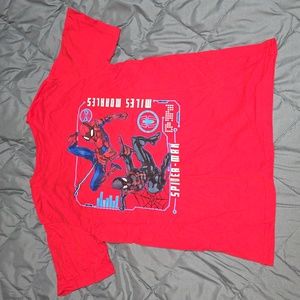 Spider man T-shirt size 10-12